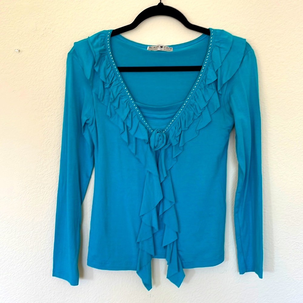 Classy woman turquoise blouse with small high quality diamonds
